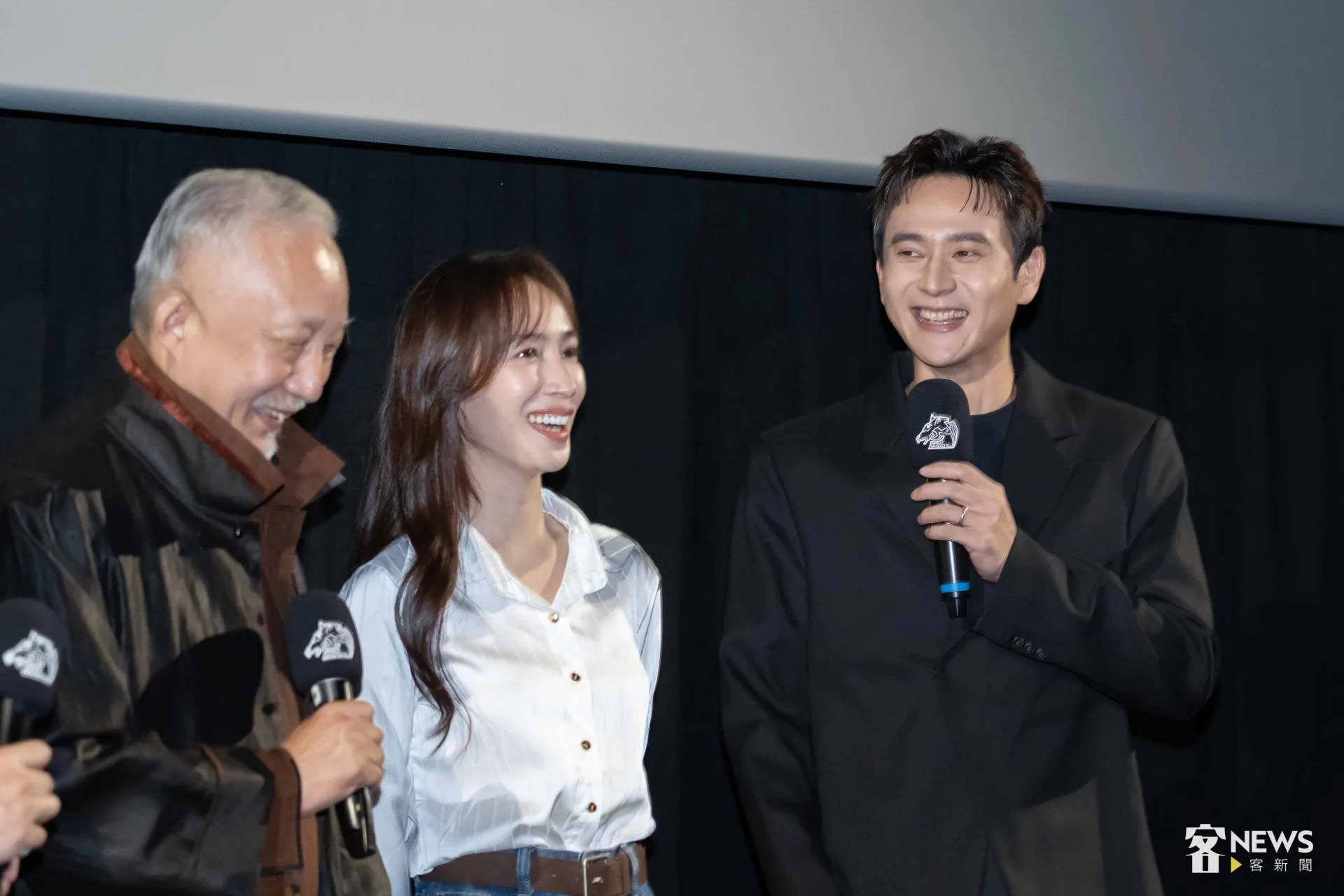 《丟包阿公到我家》金馬首映口碑爆棚　劉冠廷苦練「神秘語言」's story cover image