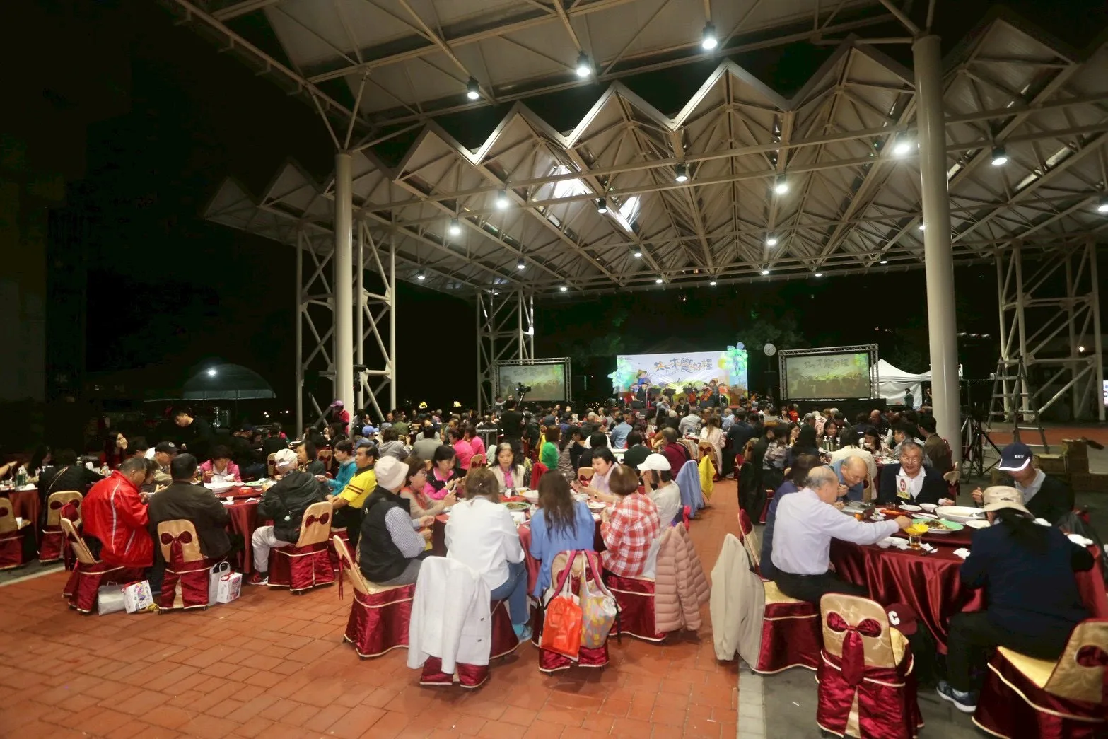 北市客委會辦「共下來饗好糧」　邀美濃阿海師掌廚呈現客家美食's story cover image