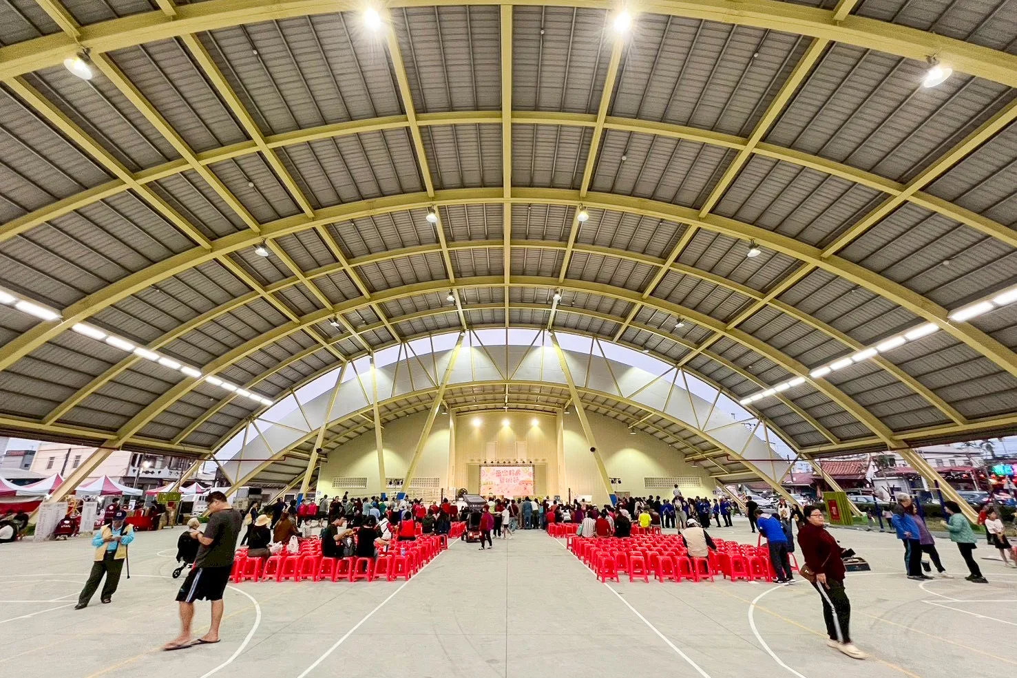 萬巒泗溝村風雨球場啟用　客庄全天候休閒新地標's story cover image