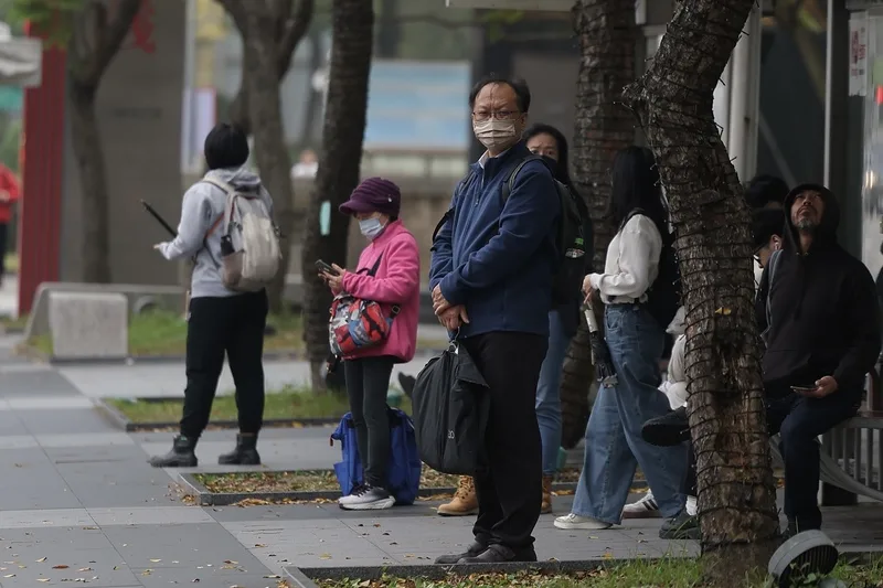 吳德榮：12/24起冷空氣增　高山耶誕有望降雪's story cover image