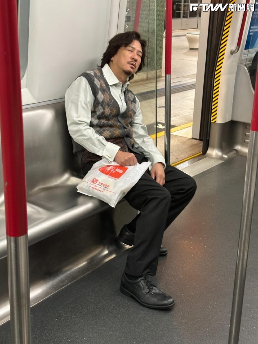 「蔡辛強」入侵Threads！「搭地鐵睡到終點站」照片瘋傳　張家輝苦喊：放過我啦
