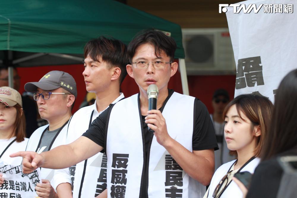 挺罷瑤團體提行政訴訟　黃國昌：一人被恐嚇數萬連署不能送合理嗎？'s story cover image