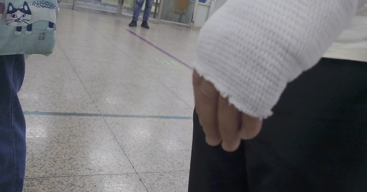 北市暴衝車禍 52歲男騎士心有餘悸：第一台被撞's story cover image