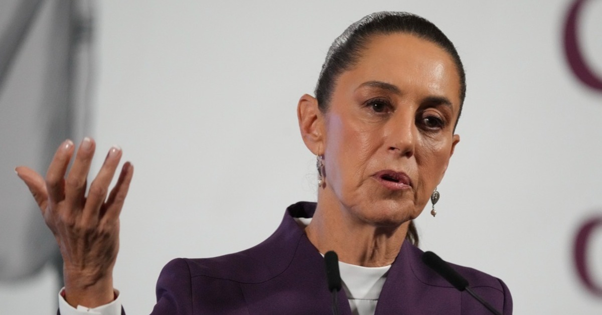 遭強吻襲胸！ 墨總統喊告：我若不告、其他女性該怎辦？'s story cover image