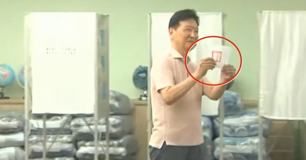 趙少康亮票慘了！北檢起訴 請求「從重量刑」's story cover image