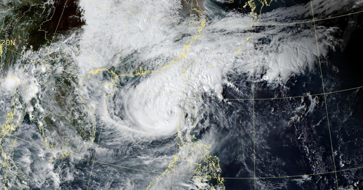 鳳凰重創菲！千棟房屋受損 至少2死、140萬人撤