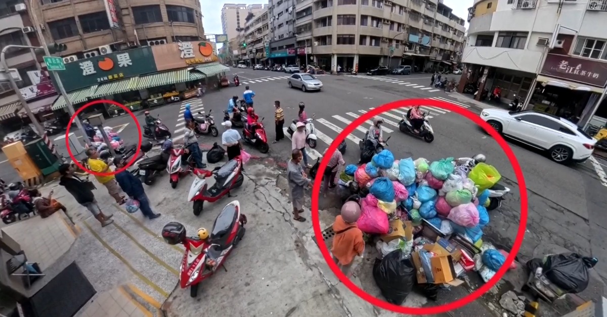 獨家／上班族等不了垃圾車 直擊路口收費幫丟亂象's story cover image