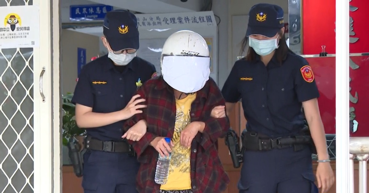 八旬母顧癱瘓兒51年悲痛悶殺 各界建請總統特赦's story cover image