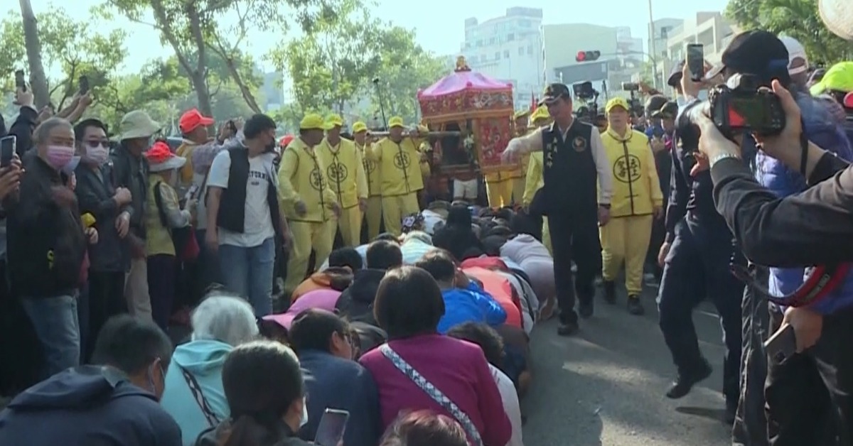 粉紅超跑賜福岡山！首度「四媽合體」感動萬人's story cover image