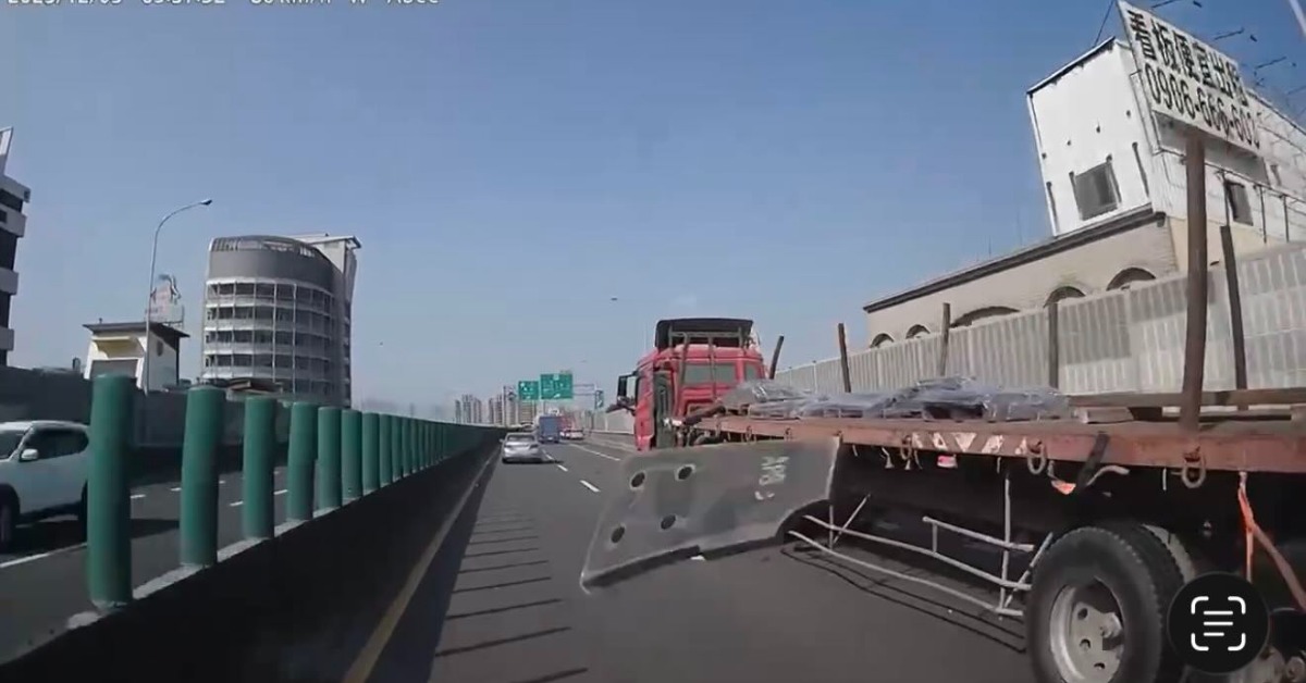 鐵片砸中擋風玻璃！他喊：台88瞬間差點886's story cover image