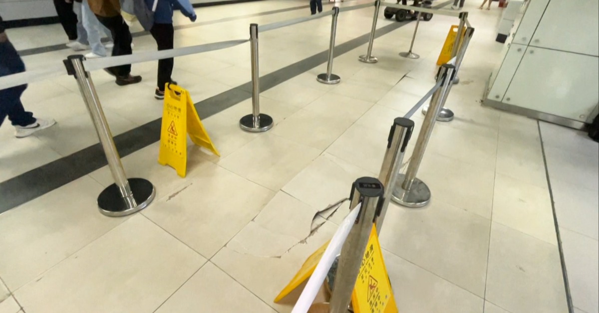 獨家／北車地磚「又爆裂」！民眾質疑：B1室內溫差大？'s story cover image