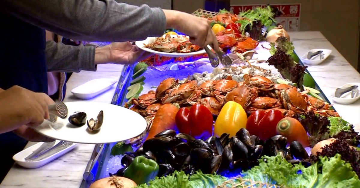 獨家／除夕「前2天」就放假！ 飯店：中午「年夜飯」客變多's story cover image