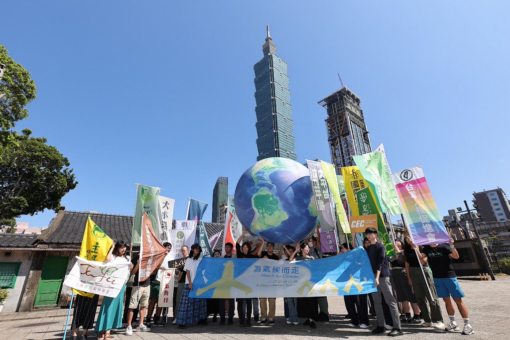 氣候威脅沒有「同溫層」 跨領域團體11/1要辦一場低碳的氣候遊行's story cover image
