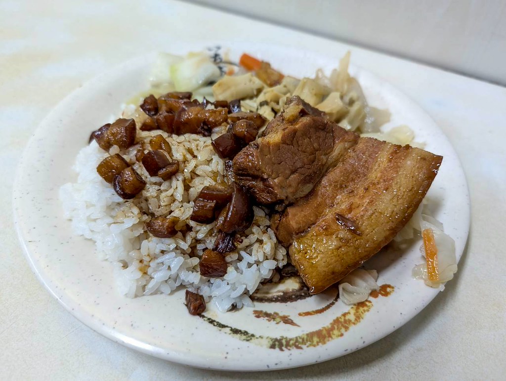 豬肉運輸屠宰解禁、地方局處長免職 非洲豬瘟案件六大未解問題's story cover image