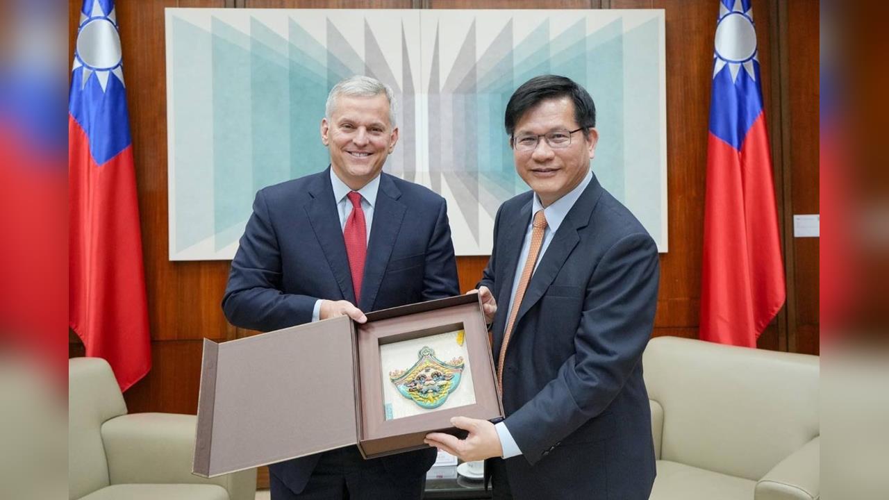 25年來首次！北卡州長重磅訪台　特別提「風災互助」彰顯台美情誼's story cover image