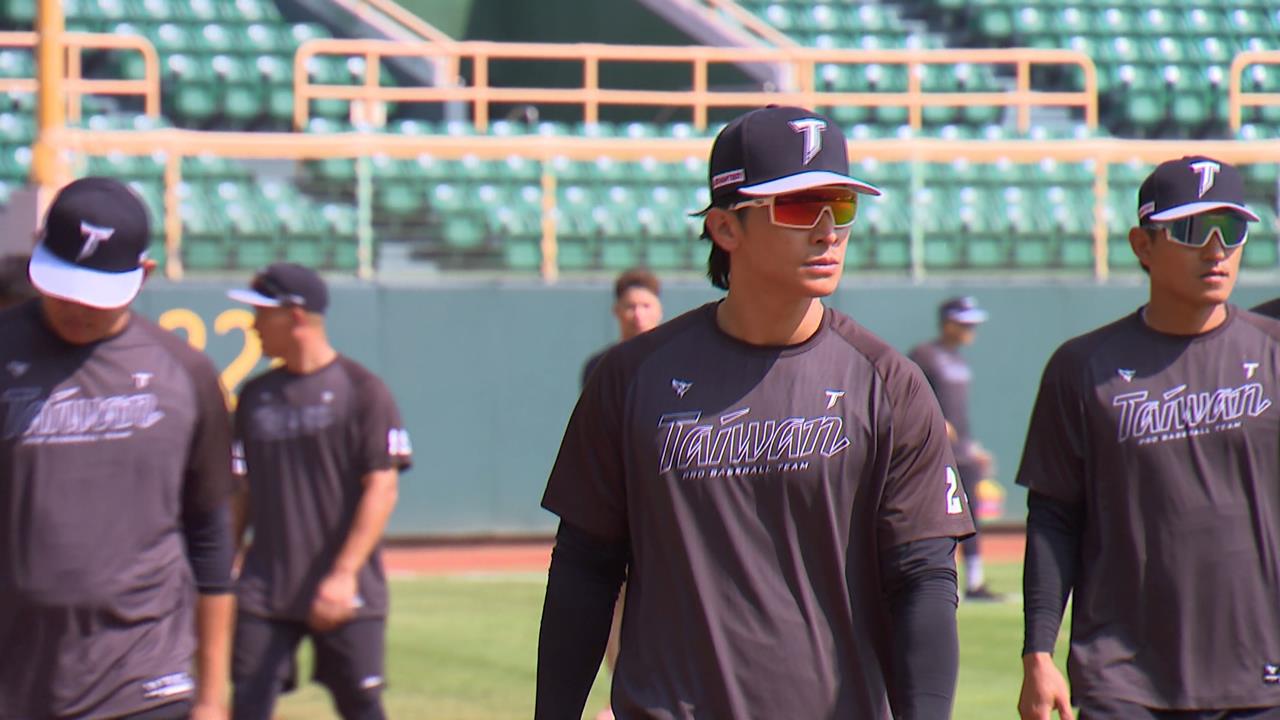 WBC練習賽結束放4天年假! 民眾南下為台灣隊加油's story cover image