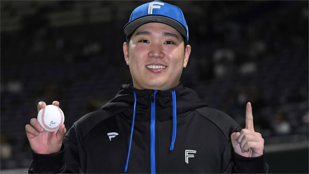 登板前的鼓勵！古林睿煬先發奪首勝　賽後獲王貞治讚：繼續贏下去's story cover image