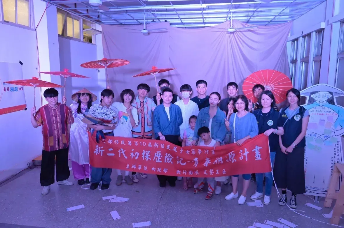 簡宏勳／「如果沒有戲劇，我不會試著理解妳」用戲劇回望越南母親、與自己和解's story cover image