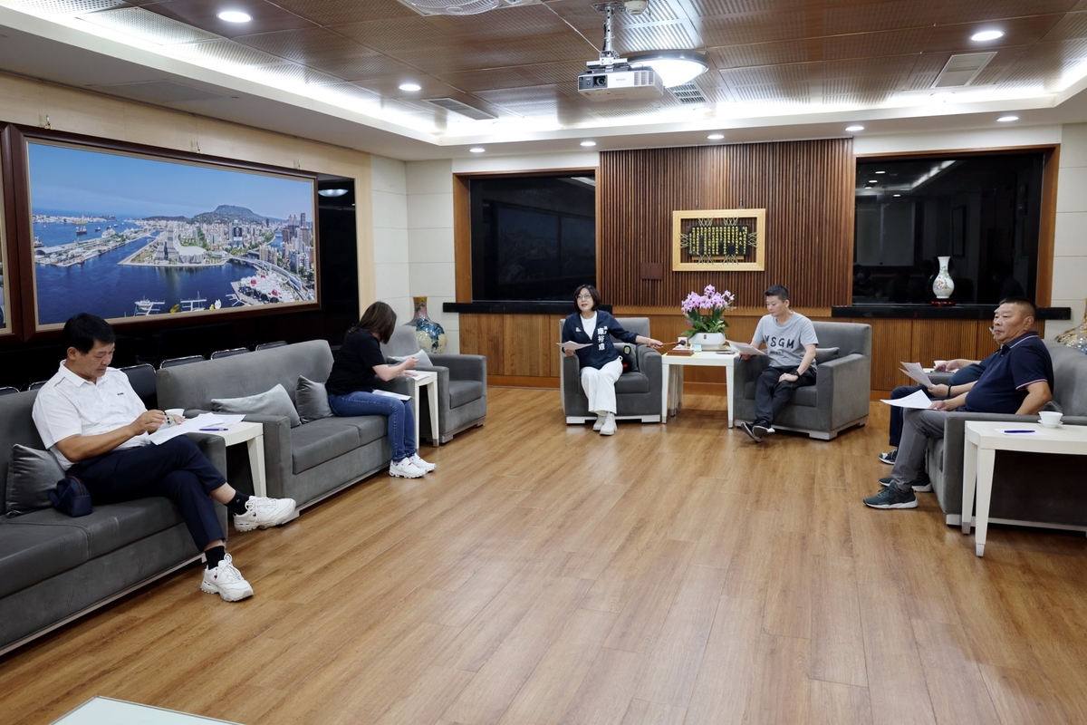 高市議會程序委員會議  敲定第6次定期大會議事日程表草案  's story cover image