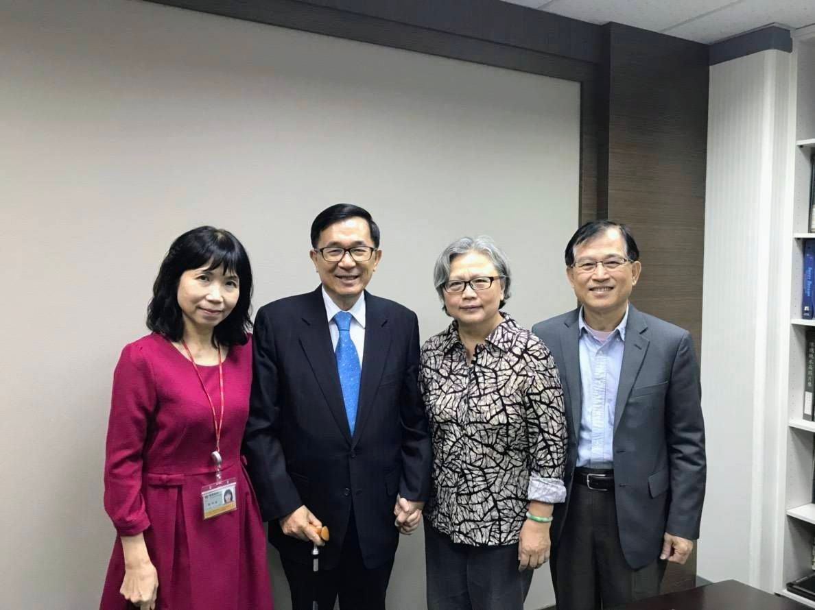 郭瑤琪離世！任內雪隧完工「因2萬美元茶葉罐入獄」　陳昭姿發聲悼摯友's story cover image