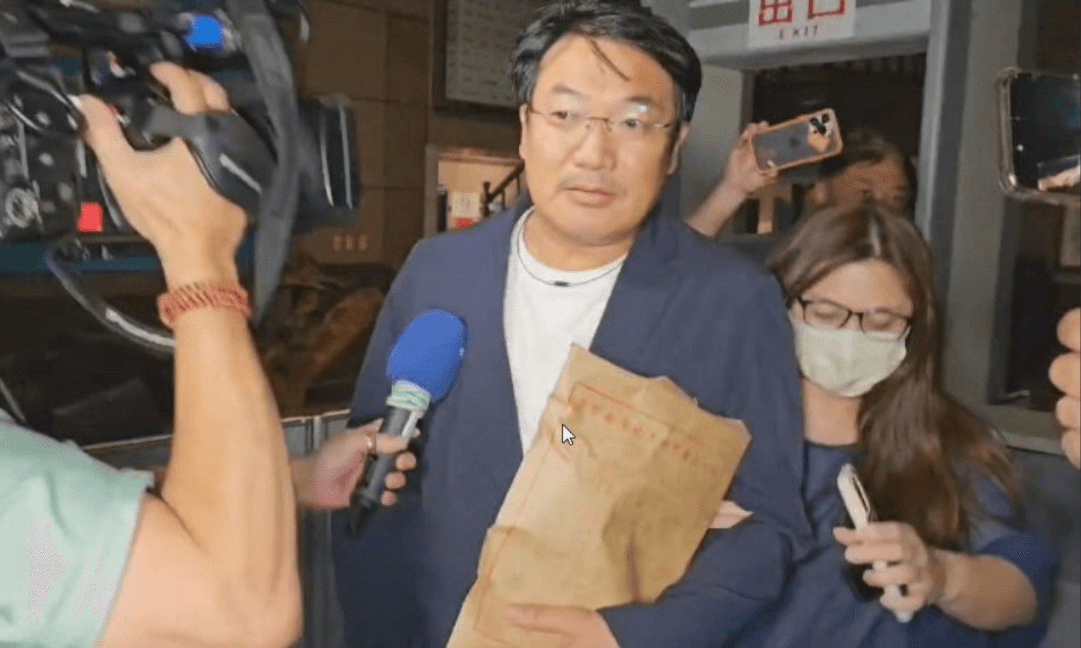 基隆幽靈連署案偵結　張淵翔、前國民黨市黨部主委等7人遭起訴's story cover image