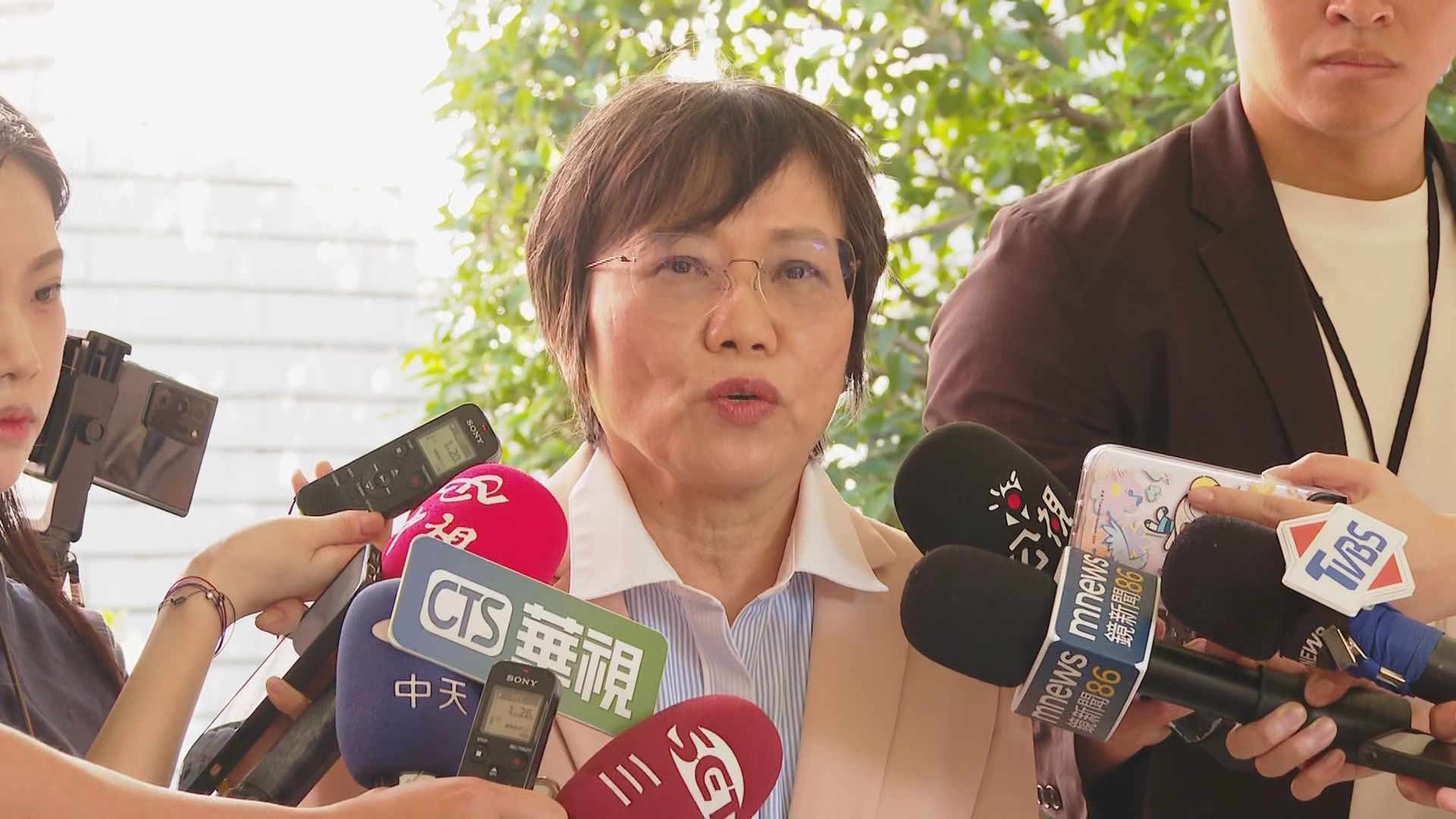 黃國昌直播2日抖內金額飆近30萬　內政部：非合法政治獻金管道's story cover image