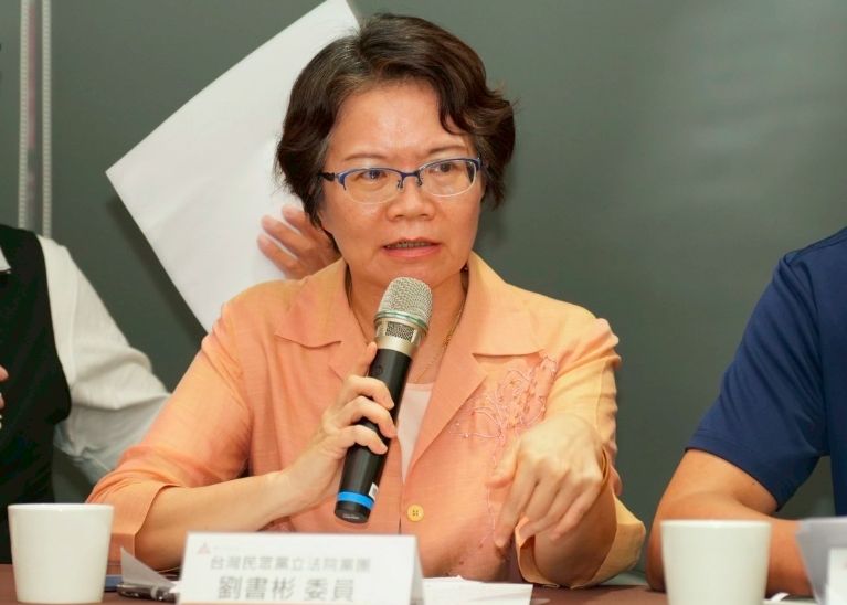 劉書彬35萬裝潢辦公室用1年要換　柯文哲下令不准再整修：浪費錢's story cover image