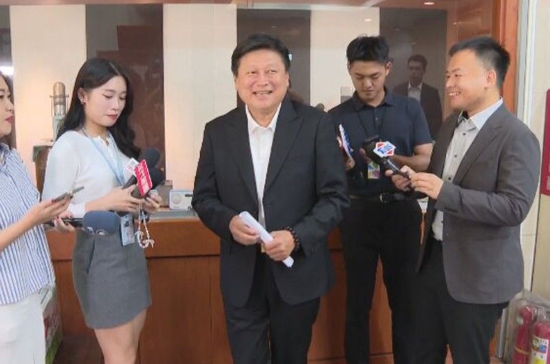 蕭敬嚴遭徐巧芯點名「唯一不挺」　傅崐萁緩頰：家和萬事興's story cover image