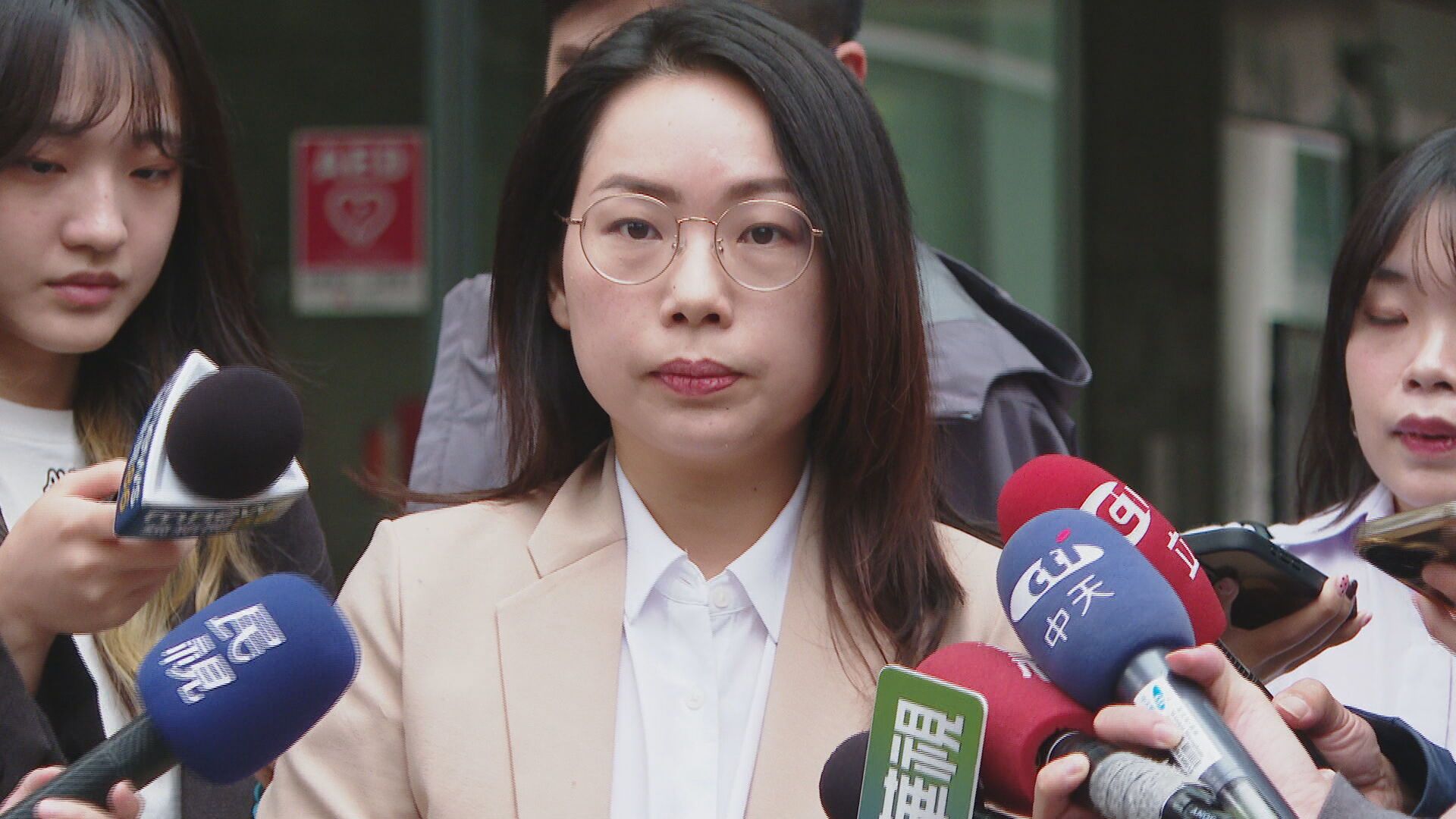 李有宜「拚學業」退黨　黃光芹曝她難處：黨再小也要公平機制's story cover image