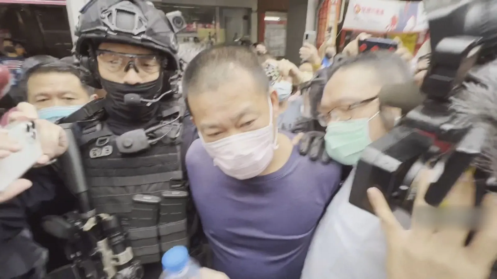 南投四死槍擊案辯結　李鴻淵下跪痛哭：下輩子做牛做馬償還！'s story cover image