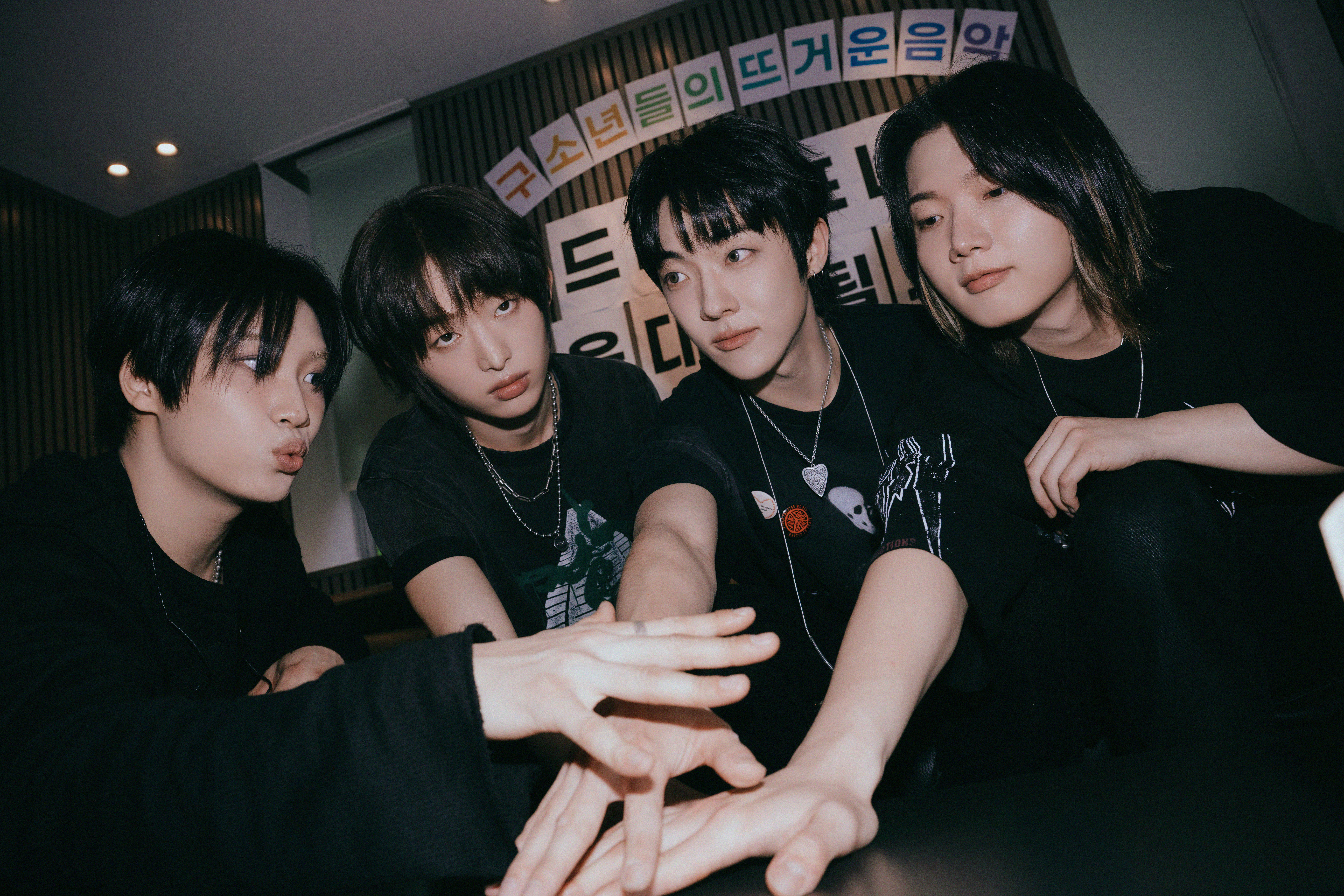 Dragon Pony 5/23台北開唱　團員透露「難忘與TRASH 聚會」's story cover image