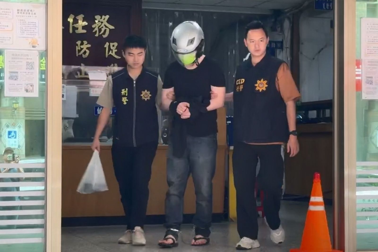 嫌吵砍死郵局外包工　眼鏡行少東遭羈押