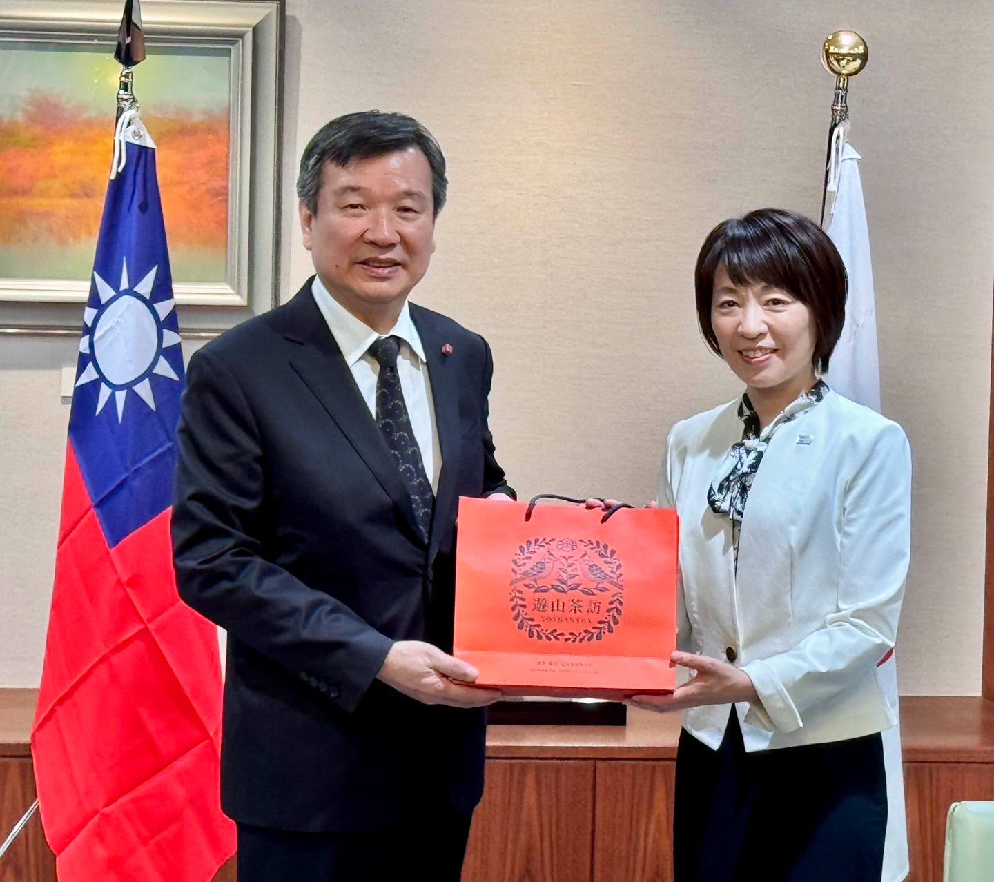 台日友好自欺欺人？李逸洋重申兩國兄弟情誼：別拿單一事件擴大解釋's story cover image