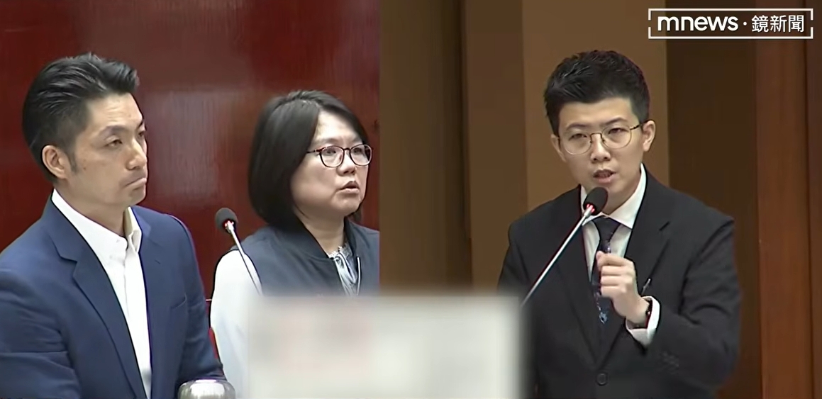 備詢10歲女童案嗆「需要這樣嗎？」　北市社會局長爆兼任富邦董事回應了's story cover image