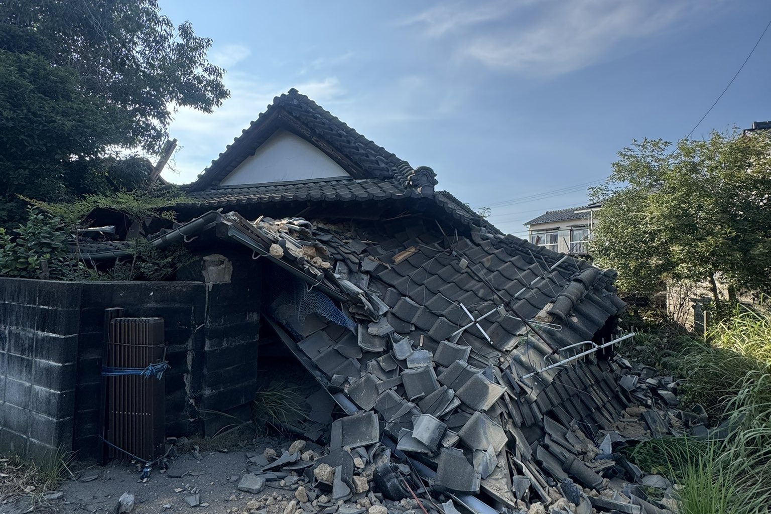 八代市重災地殼位移　永旺爆轟成廢墟1／熊本「震度7」最慘！宇城市2房起火　氷川町屋垮1死's story cover image