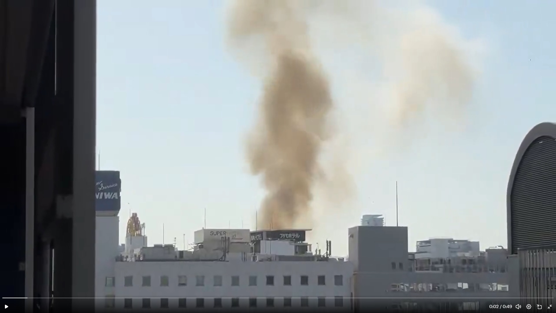 大阪心齋橋驚傳火警！　餐廳起火延燒4棟、濃煙沖天