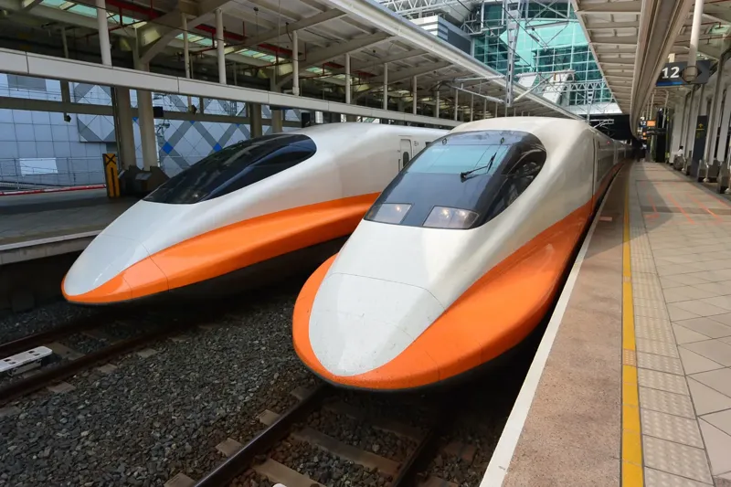 高鐵訊號異常大誤點！8時起改全車自由座　補償、退費方式一次看