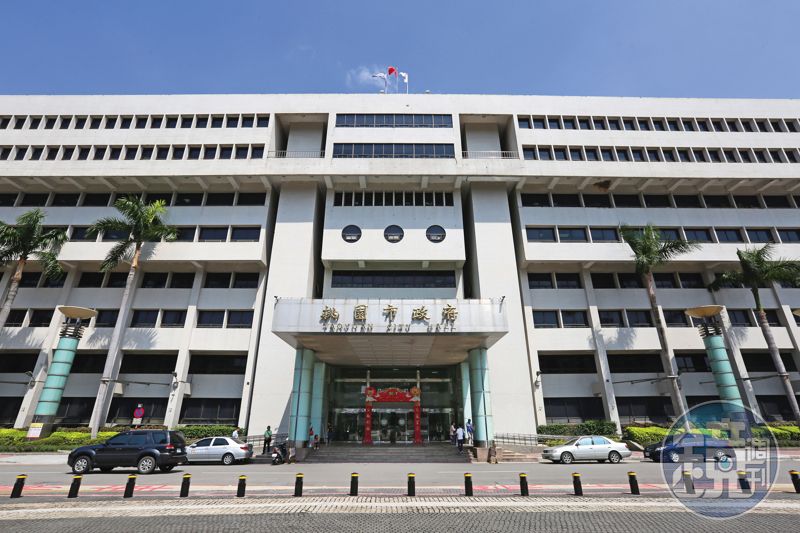 桃男童暴斃內幕3／社工查訪家暴僅陪玩鄰傻眼　社會安全網挨批失能難阻悲劇's story cover image