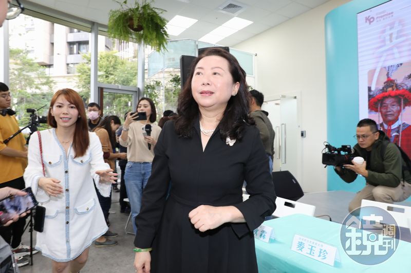 差點成民眾黨不分區立委！中配徐春鶯涉非法吸金　遭聲押禁見's OG Image