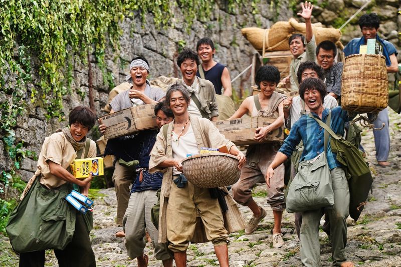 大友啟史導演1／《寶島》揭沖繩復歸前動盪歷史　《神劍》系列名導10多年醞釀