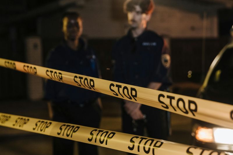 明尼蘇達州議員夫婦遭槍殺　凶嫌假扮警察逃逸中「留70人名單」's story cover image
