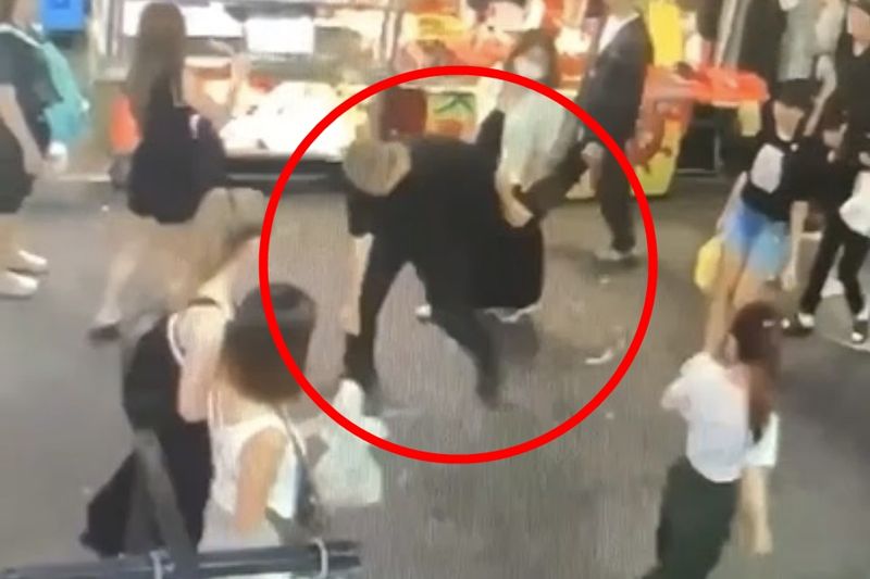 柯文哲遭辣椒水襲擊　分局長4度誤噴烏龍畫面曝光's OG Image