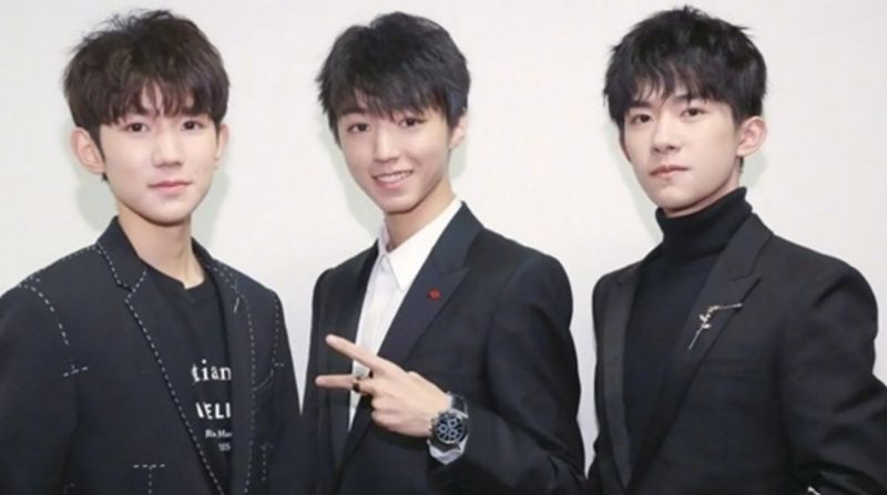 曾打造TFBOYS！中國時代峰峻大樓「疑真遭雷劈」　各家粉絲狂喊：老天爺也看不下去
