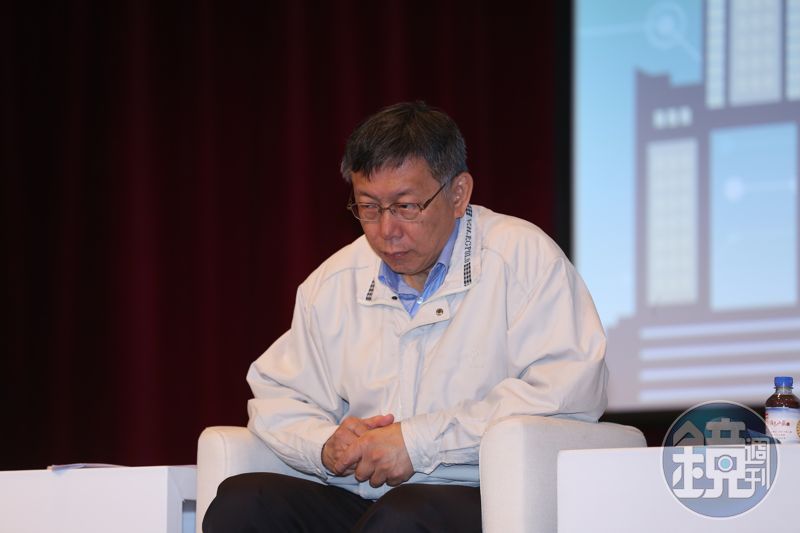 柯文哲認收邱清章300萬元「給本人分配使用」　網翻11年前貼文朝聖：好諷刺's story cover image