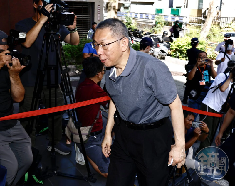 柯文哲為7千萬交保金哭窮　夫妻退休金意外曝光！網酸「迴力鏢打臉」's OG Image