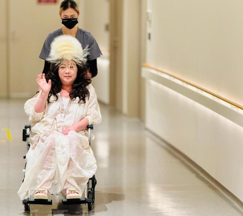 不藏了！陳文茜真實近照曝光　嘆因「她」一生患病：我死了，讓你也死一次's story cover image