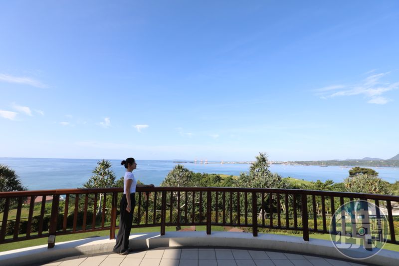 住進260公頃沖繩海島樂園！一房一台專屬高爾夫球車　開Buggy望海遊園
's story cover image