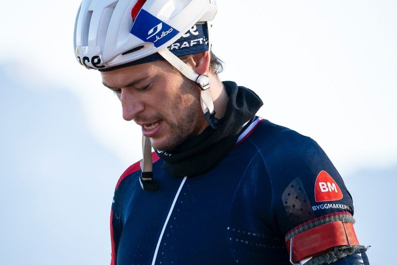 挪威名將冬奧奪牌「哭著向全世界懺悔」　鏡頭前承認偷吃：我背叛了女友