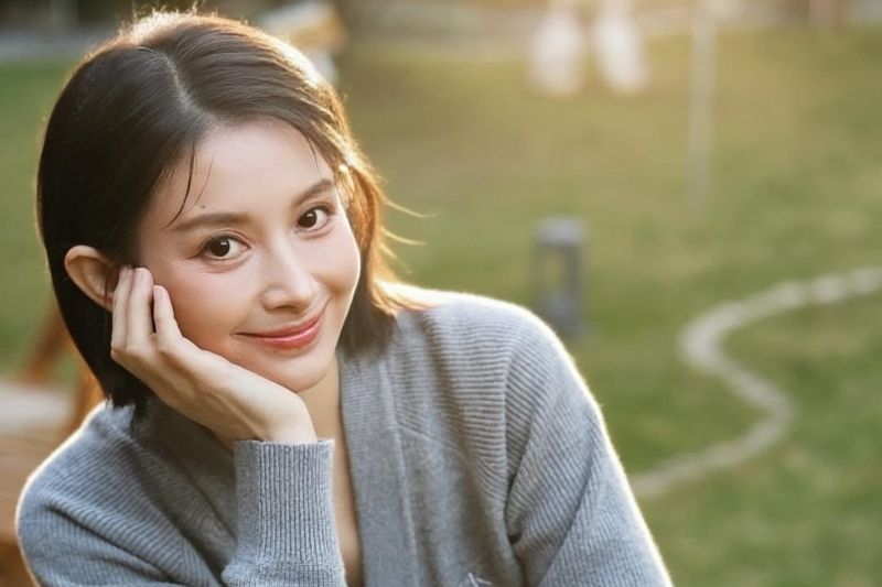 超仙命理師翻車／白瑜遭控「吃人夠夠」！助理1年領5萬酬勞　再勾人夫同進飯店泡湯's story cover image