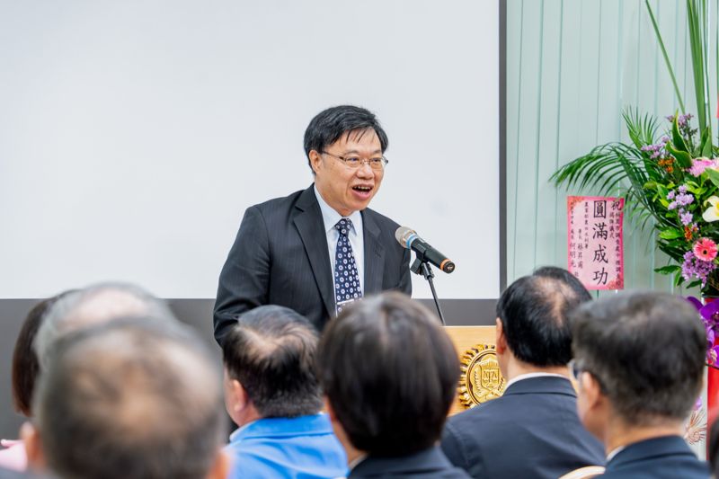 「檢察長給鄉親的一封信」挨批政治恐嚇　最高檢：依法進行法治宣導's story cover image